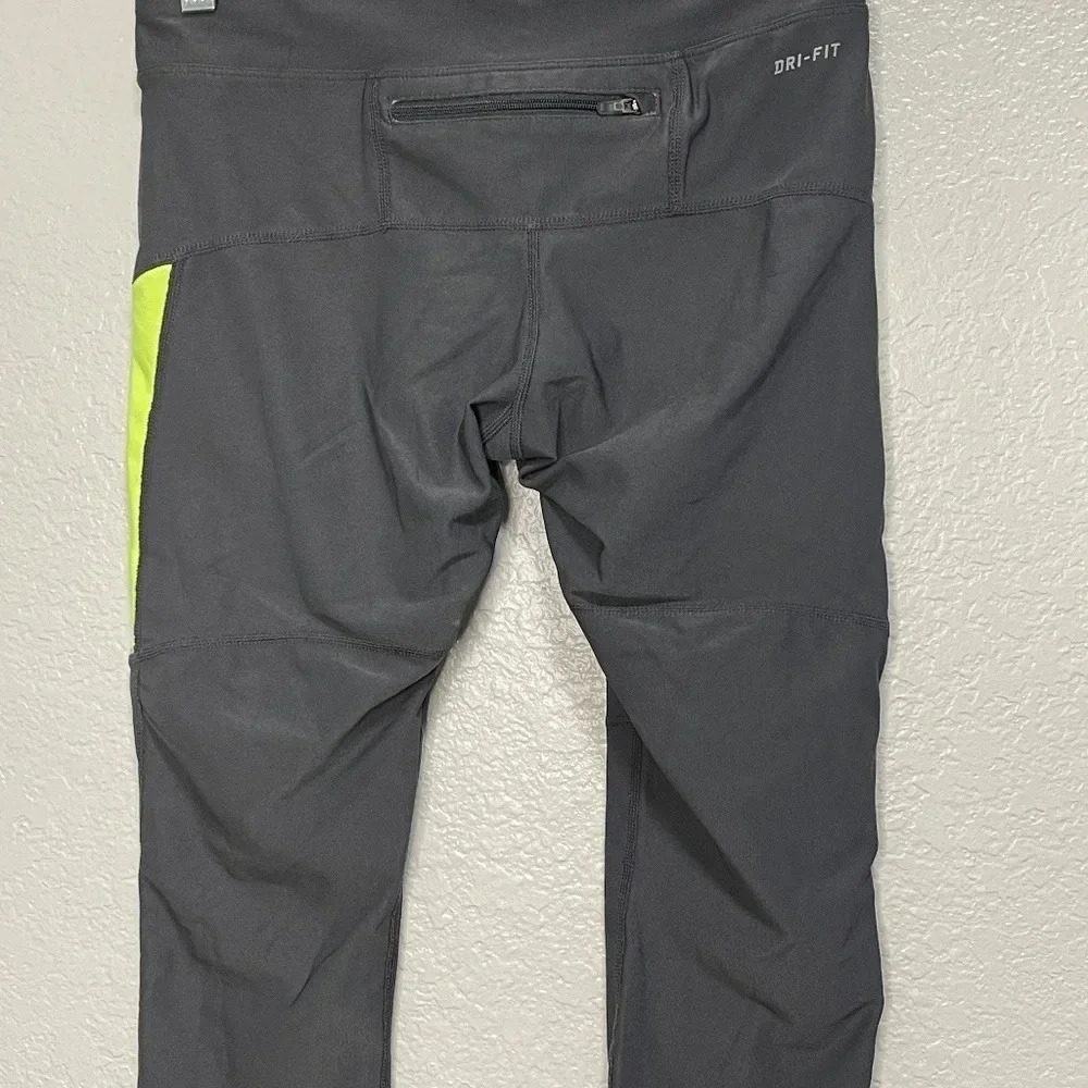 Nike Dri Fit Running Capri Fitted Leggings Size Small - Picture 5 of 6